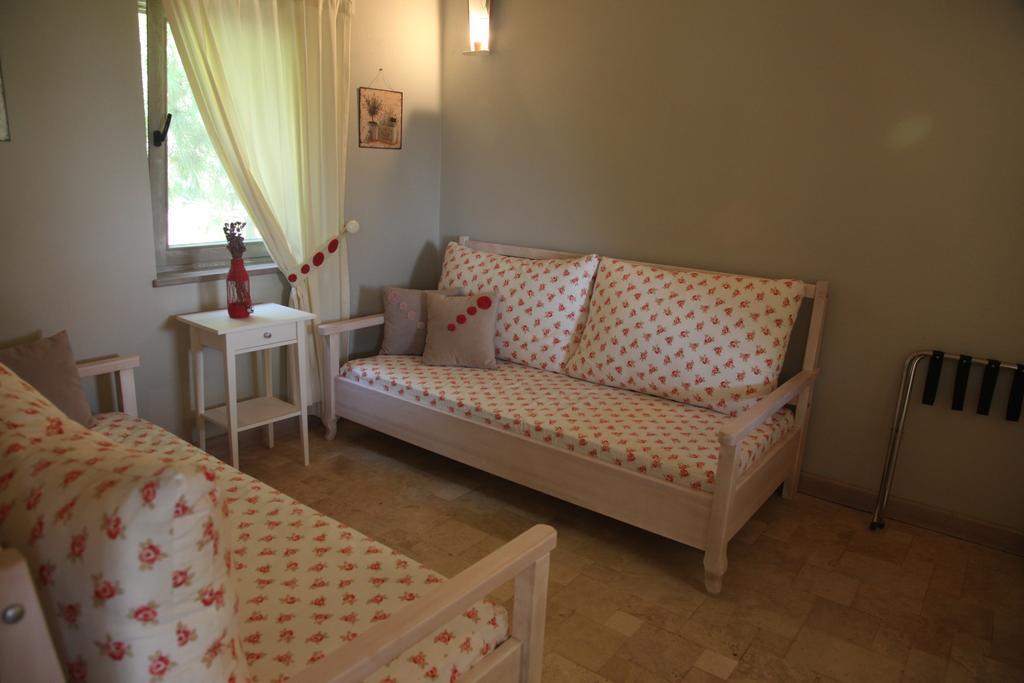 Bed and Breakfast Mavikarga Бозджаада Номер фото