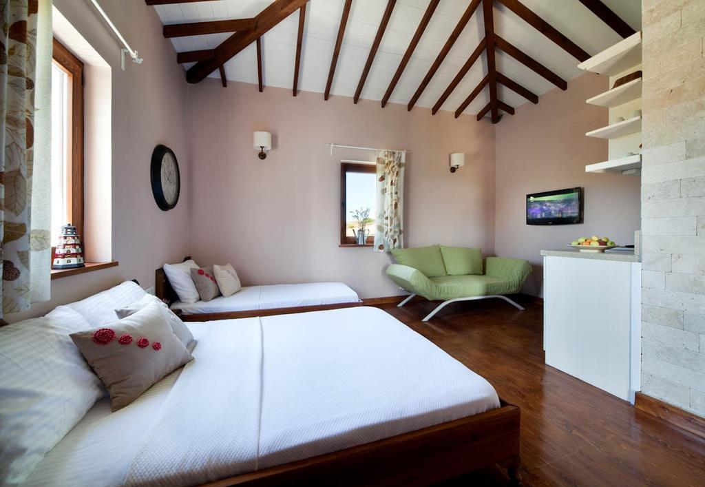 Bed and Breakfast Mavikarga Бозджаада Номер фото